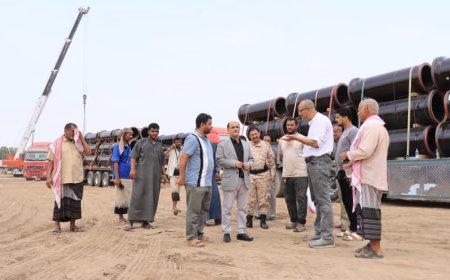 زيارة ميدانية لمعاينة وصول شحنة من مواسير مشروع الخط الاستراتيجي للصرف الصحي بعدن