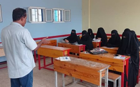 ورشة تطويرية في لحج لتعزيز مهارات التخطيط والتحليل لدى المعلمين المتطوعين بالحوطة