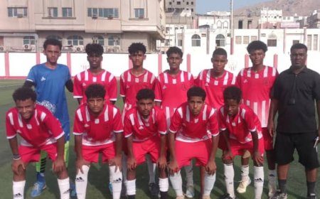 في بطولة للناشئين مواليد 2008 لكرة القدم تعادل عادل بين الشرطة والنخبة