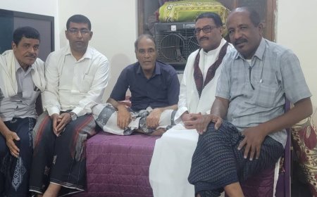 مدير عام تريم يطمئن على صحة الفنان القدير حسن باحشوان