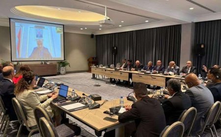 رئيس الوزراء يفتتح أعمال اجتماعات مشاورات المادة الرابعة بين الحكومة اليمنية وصندوق النقد الدولي
