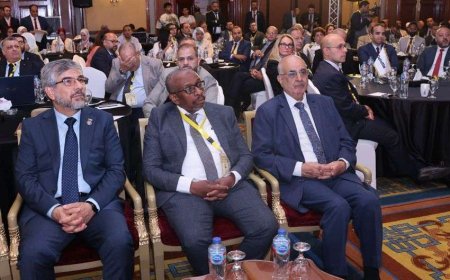 مشاركة اليمن في المؤتمر المهني الدولي لاتحاد المحاسبين والمراجعين العرب بالقاهرة