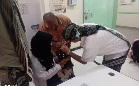 تدشين الحملة الوطنية للتطعيم ضد شلل الأطفال في مديرية أحور