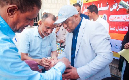 مدير عام بروم ميفع يدشن الحملة الوطنية الطارئة للتحصين ضد شلل الأطفال بالمديرية