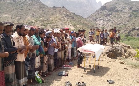 تشييع جنديين من أبطال اللواء السادس دعم وإسناد بمشاركة العميد سياف المعكر