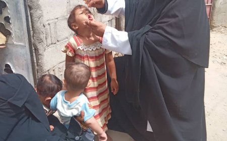 ضمن الجولة الثانية للتحصين ضد شلل الأطفال فرق التحصين بالمركز الصحي الحضن تستمر بنزولها الميداني