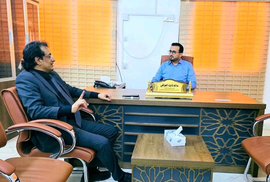الوكيل الخليفي يبحث مع رئيس هيئة الأراضي قضايا التخطيط الحضري والحفاظ على الممتلكات العامة