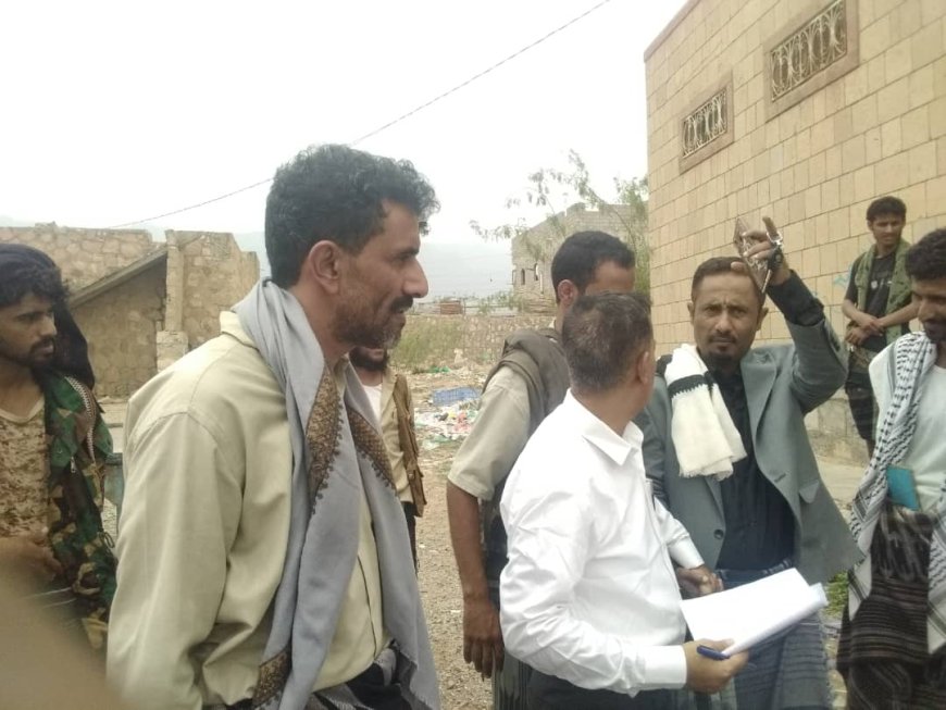 بحضور النيابة.. حملة أمنية بلودر تغلق عدداً من محلات الصرافة المخالفة