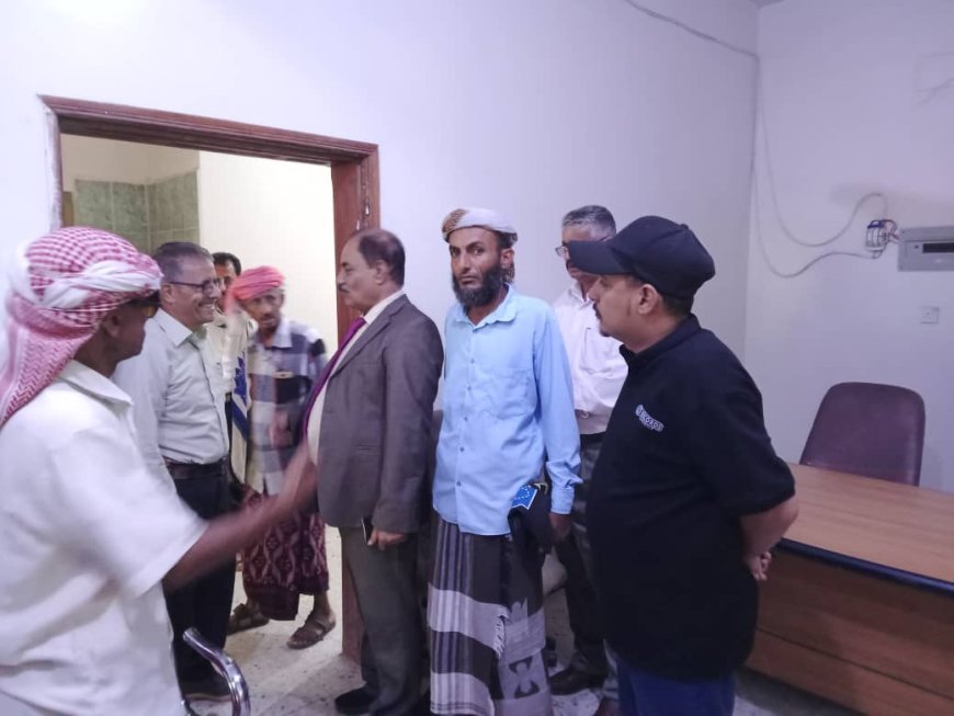 محافظ الضالع يؤكد على ضرورة الإسراع في محاكمة قتلة الطفل "عبد الرحمن" وإنزال أشد العقوبات على المتورطين