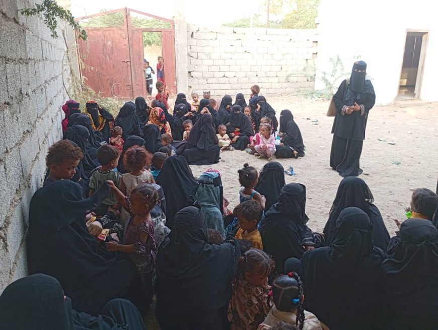 إدارة المرأة والطفل بمكتب الشؤون الاجتماعية في أبين تنفذ توعيتين للنساء وجلسة دعم نفسي للأطفال في منطقة النجمة الحمراء بخنفر