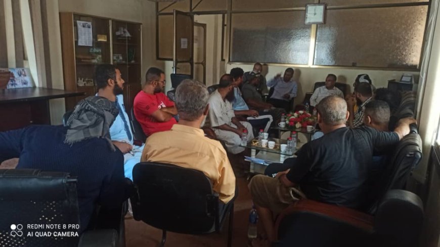إجتماع موسع لهيئة مصائد خليج عدن ووزارة الصناعة والتجارة وبائعي الأسماك في العاصمة عدن