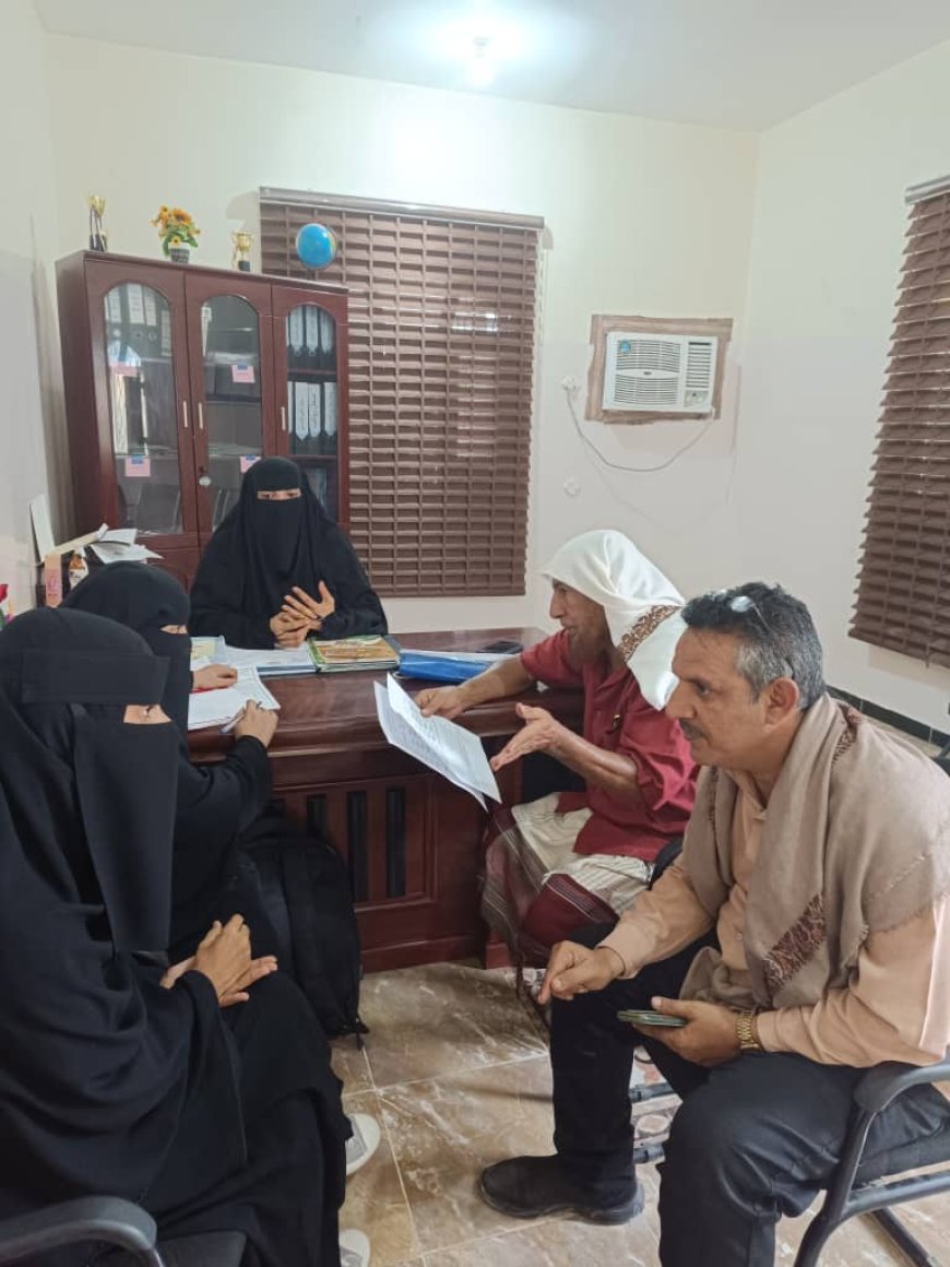 بتوجيهات من مدير مكتب التربية بلحج.. اللجنة المالية تزور عددا من مدارس التعليم الأهلي
