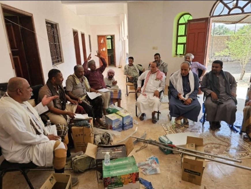 إجراء عملية الاستلام والتسليم بين مدير مكتب الزراعة والري والثروة السمكية السلف والخلف بمديرية السوم