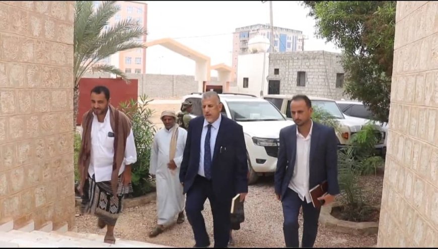 فريق التوجيه والرقابة الرئاسي يطلع على نشاط مكتب التخطيط والتعاون الدولي بالمهرة