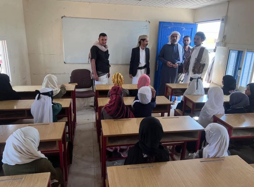 مدير عام مديرية العبر يدشّن العام الدراسي الجديد بمدارس المديرية