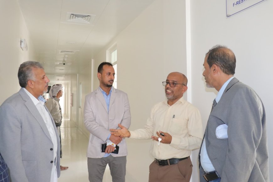 فريق التوجيه والرقابة الرئاسي يتفقد مستشفى الغيضة المركزي ومستشفى الحميات بمحافظة المهرة
