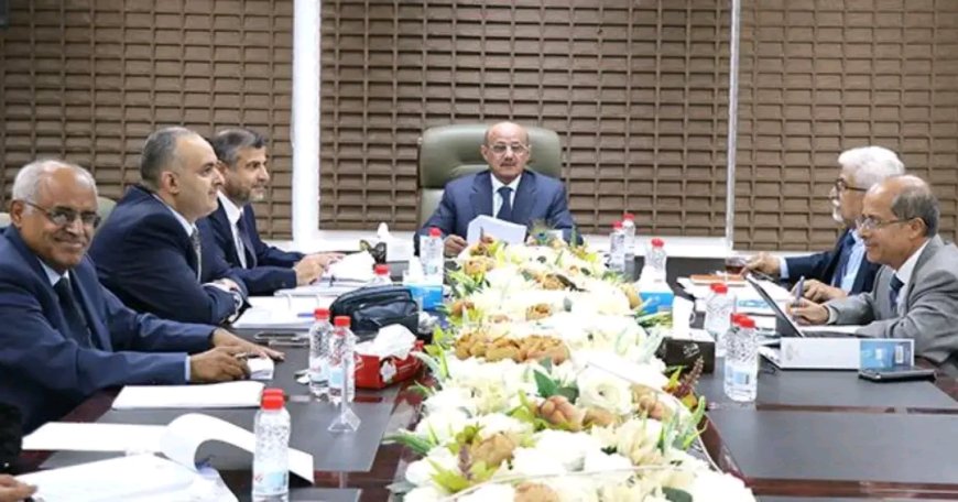في اجتماعه الدوري.. مجلس إدارة البنك المركزي اليمني يستعرض تطورات الأوضاع المالية والنقدية والاقتصادية خلال الفترة المنصرمة