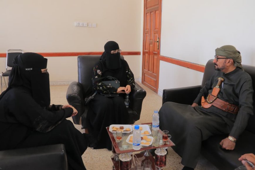 لقاء يبحث تنفيذ برامج تدريبية لتأهيل الكوادر التعليمية بمديرية شبام