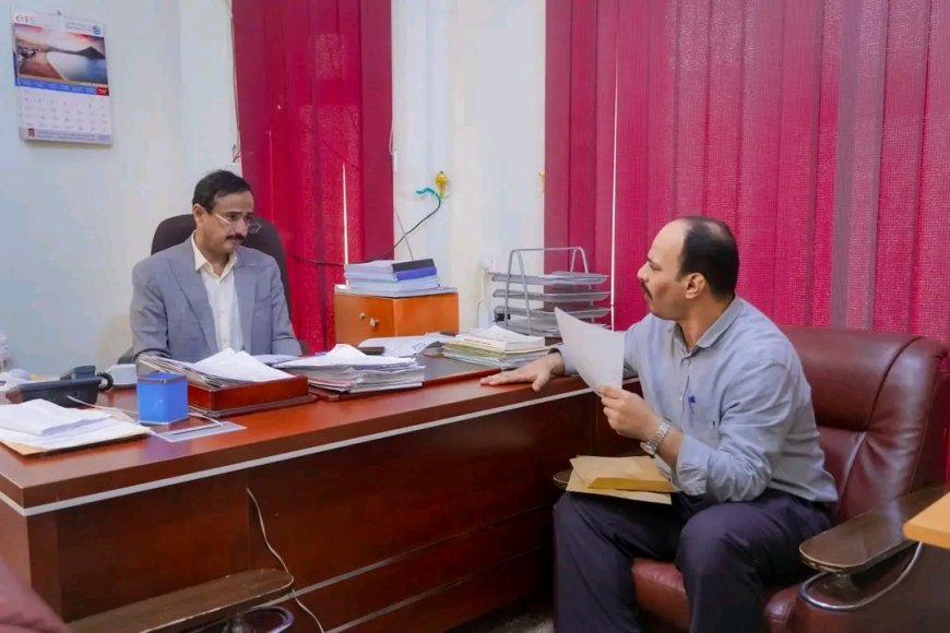 المحافظ بن الوزير يؤكد على أهمية الدور الذي تضطلع به الهيئة العامة للتأمينات والمعاشات