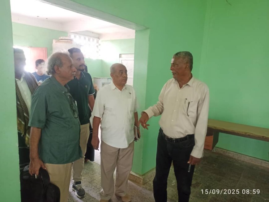 فريق التوجيه والرقابة الرئاسي يتفقد معهد الأوراس وكلية المجتمع بأبين