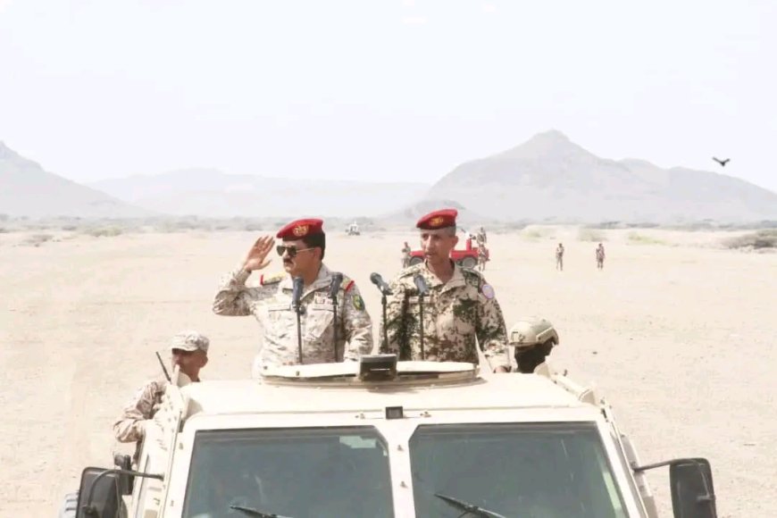 وزير الدفاع يتفقد قوات المقاومة الوطنية ويشيد بجاهزيتها