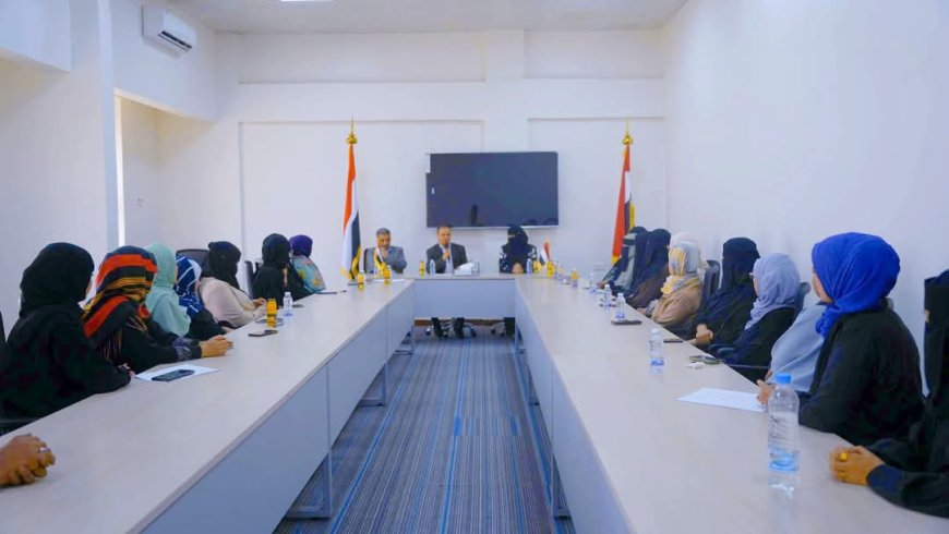 بقيادة اللجنة الوطنية للمرأة بمأرب ومشاركة فريق إعلاميات للسلام في زيارة نوعية لقناة سبأ لتكريس دور المرأة القيادي ..