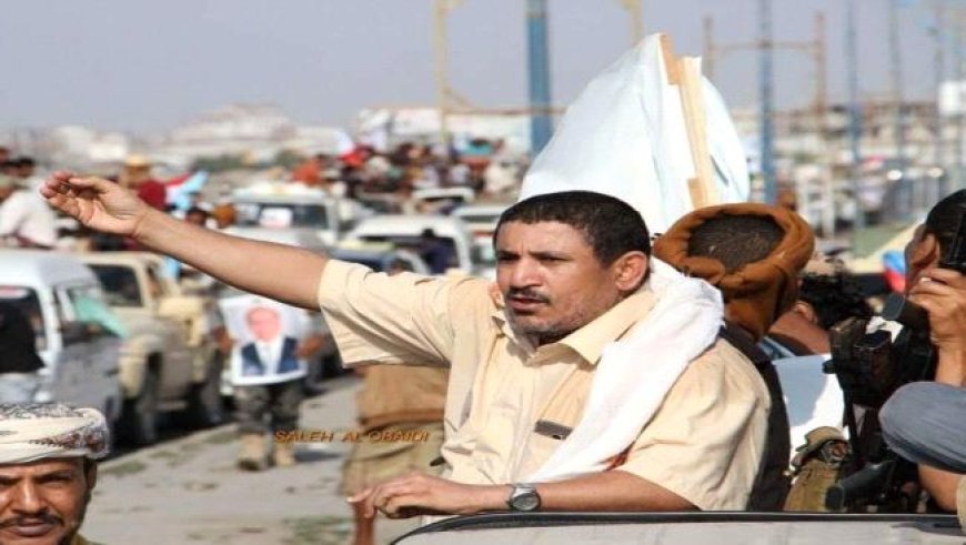 العميد صالح الدياني ابو قحطان قائد قوات الطوارئ بالمنطقة الوسطى يعزي في وفاة المناضل أديب العبسي