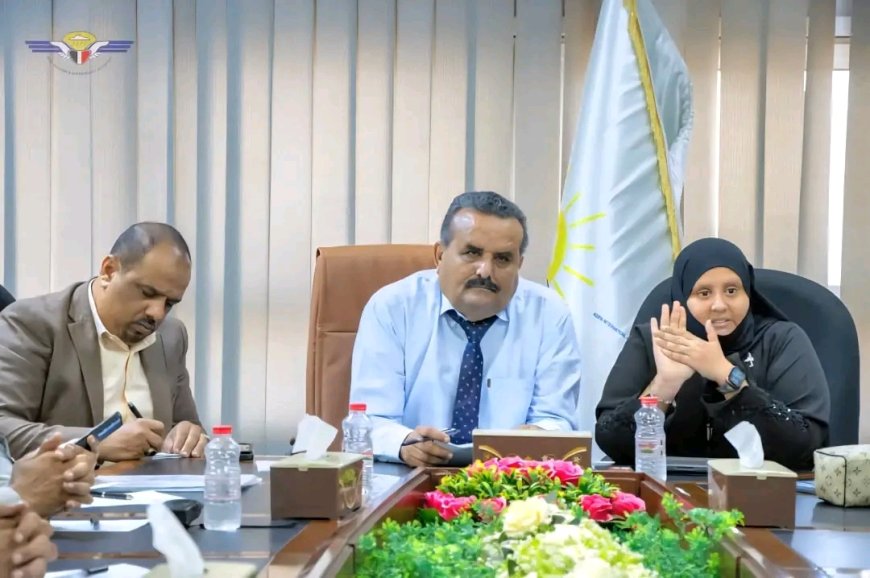 اجتماع في مطار عدن الدولي يناقش تعزيز الخدمات الأرضية والالتزام بالمعايير الدولية
