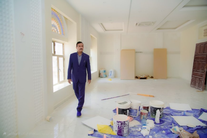 المحافظ بن الوزير يتابع تأهيل مبنى الإدارة المحلية بشبوة