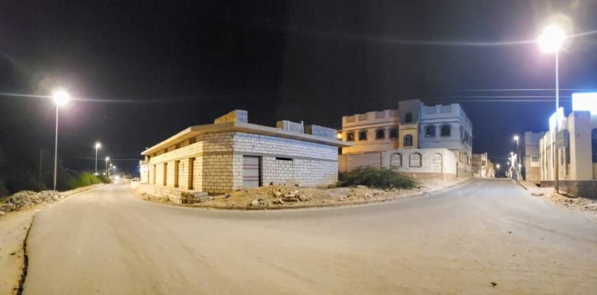 تحديث وصيانة إنارة شوارع الورش الصناعية دفيقة بالشحر