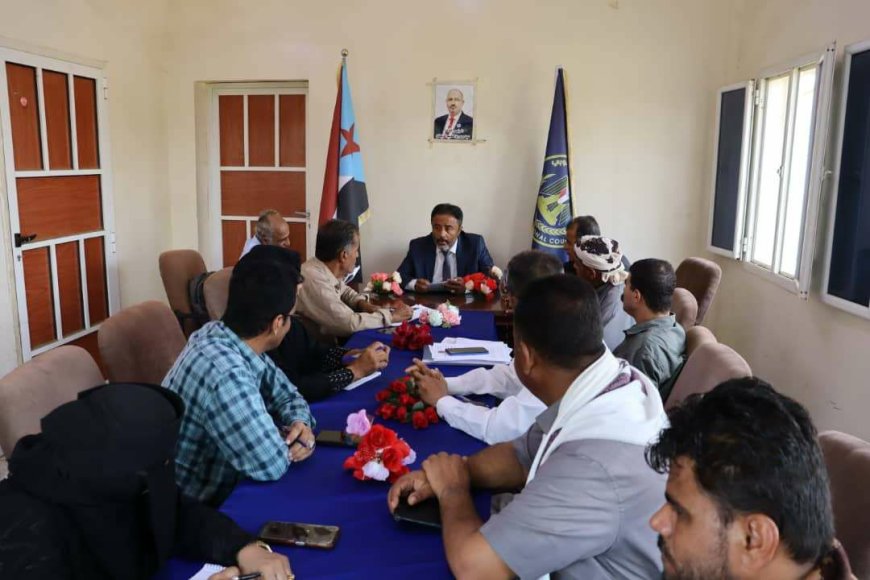 تنفيذية انتقالي أبين تشيد بقوات خفر السواحل والحزام الأمني بالمحافظة