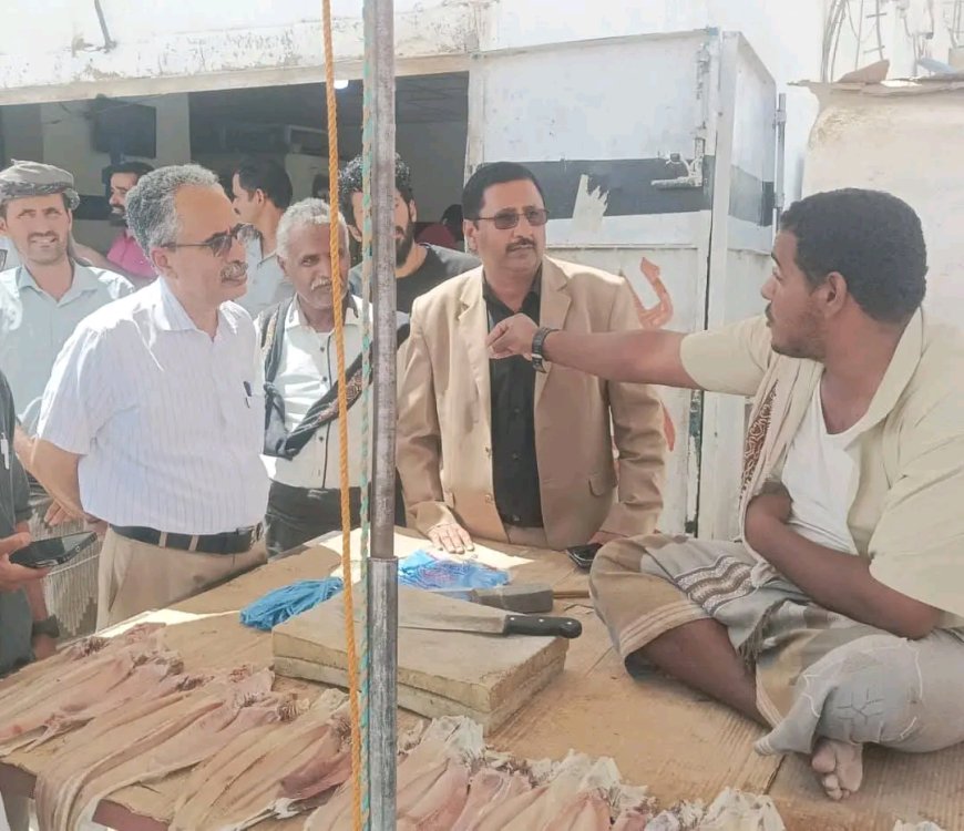 فرق الرقابة تنفذ نزولًا ميدانيا مشتركاً في مدينة عتق