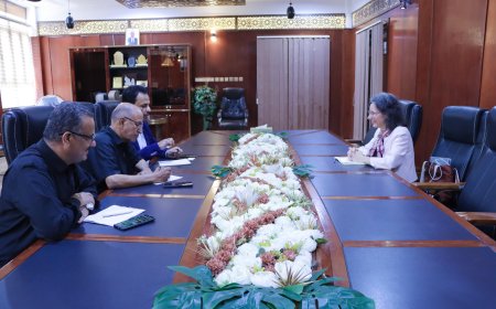 وزارة الزراعة والأسماك تناقش مع السفيرة الفرنسية باليمن اوجه الدعم التنموي في القطاعين السمكي والزراعي