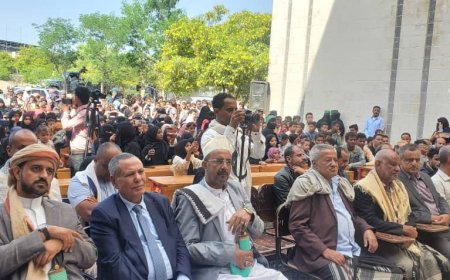 تعز.حفل فني وخطابي في مديرية المعافر  بمناسبة الأعياد الوطنية.
