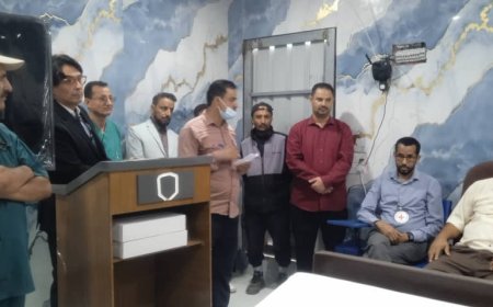 مأمور مديرية الضالع يشيد بدورة التخدير المناطقي التي أقامها المستشفى الميداني