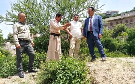 مدير عام الأوقاف بتعز يتفقد أراضي الوقف في منطقة المجلية