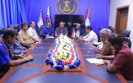 انتقالي وادي وصحراء حضرموت يلتقي أعضاء الجمعية الوطنية ومجلس المستشارين لمناقشة الترتيبات لفعالية 14 أكتوبر