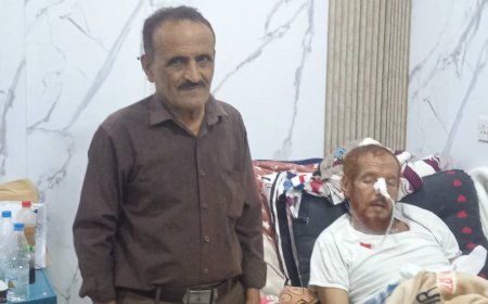 الدكتور سالم لعور يزور عميد الأسرى الجنوبيين " أحمد المرقشي " بعد تعرضه لجلطة دماغية مفاجئة