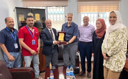 الوكيل الشبحي يكرم نائب ممثل صندوق الأمم المتحدة للسكان في حفل وداع بالعاصمة عدن