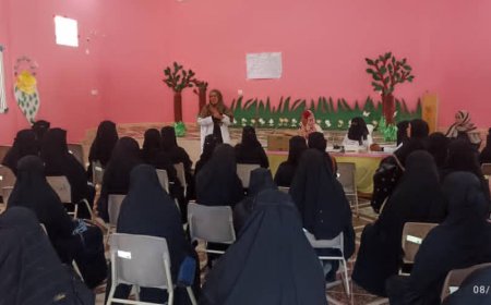 فريق صحي من مجمع القطيع ينفذ نزولاً توعوياً إلى روضة صيرة