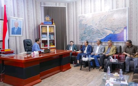 المحافظ بن الوزير يبحث مع نائب وزير المياه والبيئة سبل دعم وتطوير القطاع في شبوة
