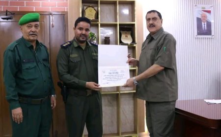 مدير أمن العاصمة عدن يكرم عدداً من الضباط والمنتسبين المتميزين في تنفيذ المهام الأمنية