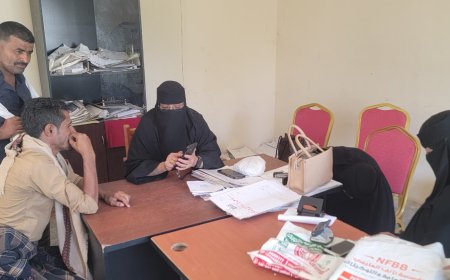 مديرة الخدمة المدنية بأبين .. تعمل بصمت رغم المصاعب ..!!
