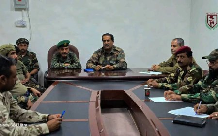 رئيس عمليات محور سبأ يشارك في اجتماع هام لـ"قيادة قوات دفاع شبوة"