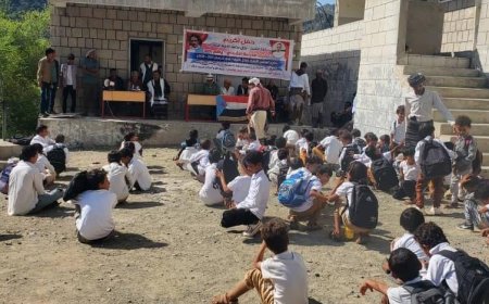 مدرسة الشبحي بيافع رصد تُكرّم معلميها وطلابها الأوائل والداعمين للعملية التعليمية