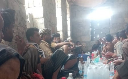 بتكليف من العميد حيدرة السيد.. قائد كتيبة الطوارئ حزام أمني أبين يقدم واجب العزاء لأسرة الشهيد البطل أحمد مثنى البسيسي