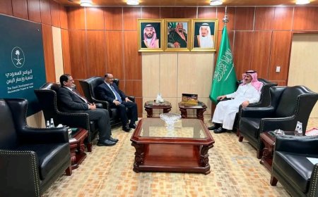 الوزير حُميد يبحث مع السفير السعودي دعم قطاع النقل في اليمن