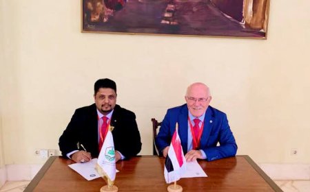 جامعة المهرة توقّع اتفاقية تعاون أكاديمي مع جامعة أوشاك التركية لتعزيز الشراكات الدولية