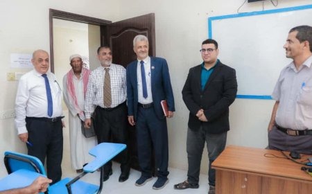 فريق التوجيه والرقابة الرئاسي يطلع على سير عمل جامعة الأوائل في المكلا