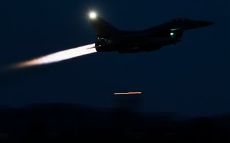 اندلاع اشتباكات عنيفة على الحدود الأفغانية الباكستانية